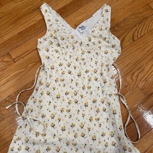 Princess Polly Floral Sleeveless Dress with Tie Sides Size 2